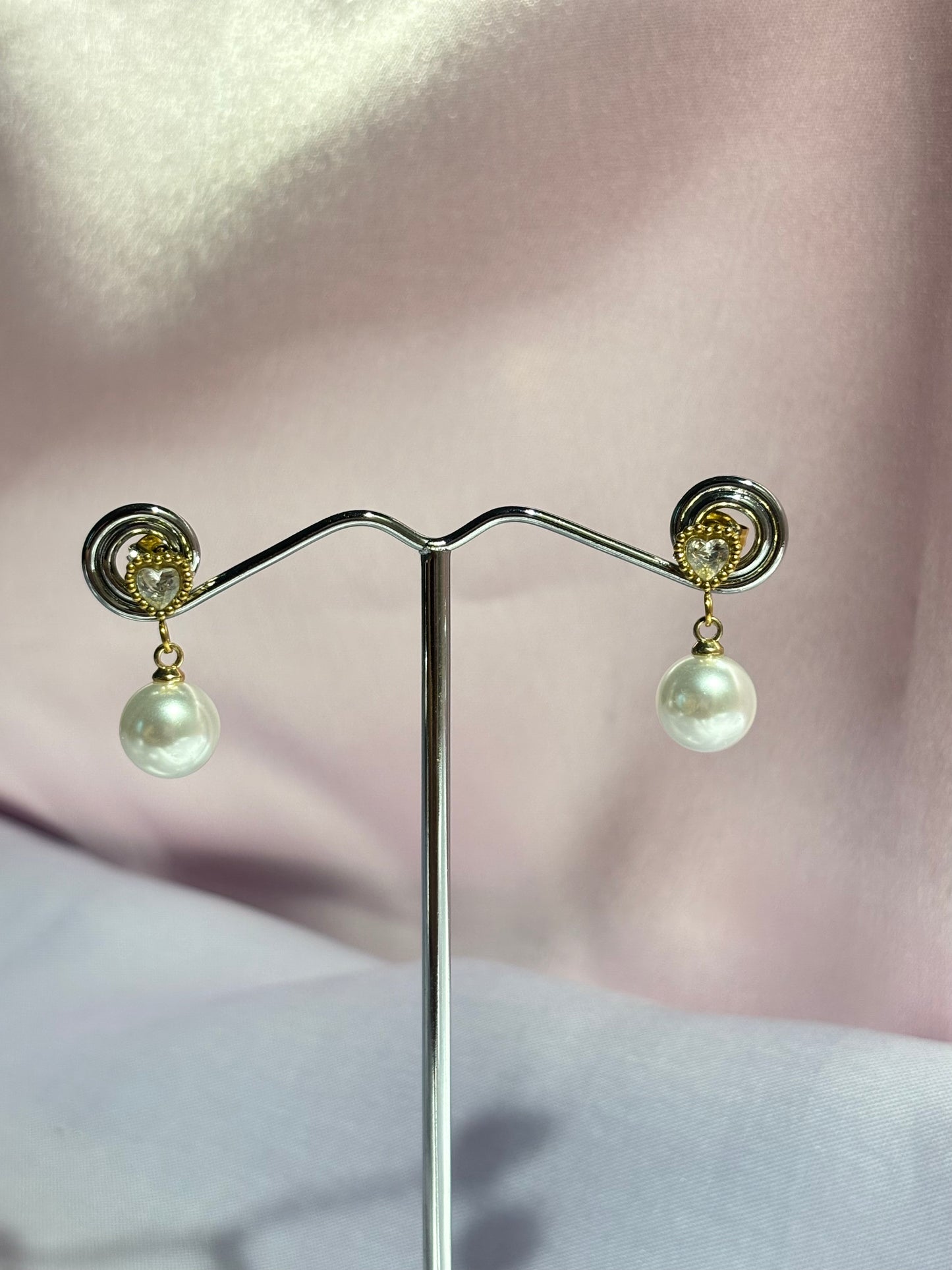The Maya Amour Pearl Drop Earrings