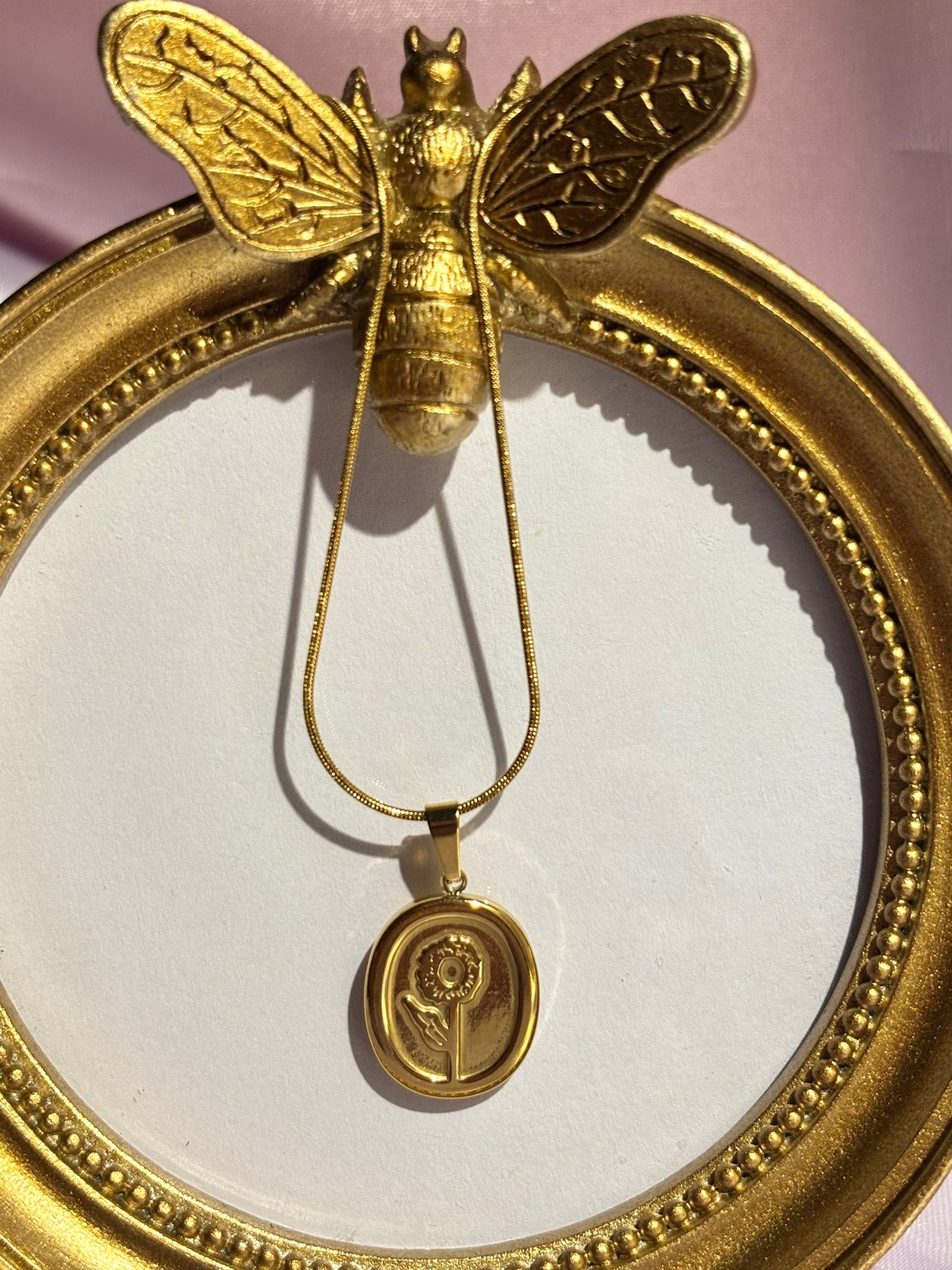 THE MAYA FLORA PENDANT