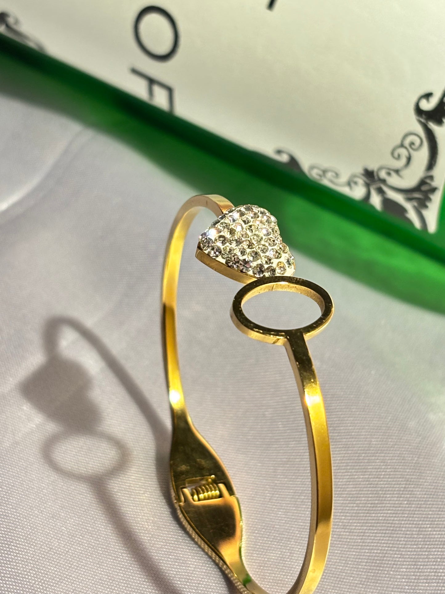 The Maya Valentia Hinged Bangle
