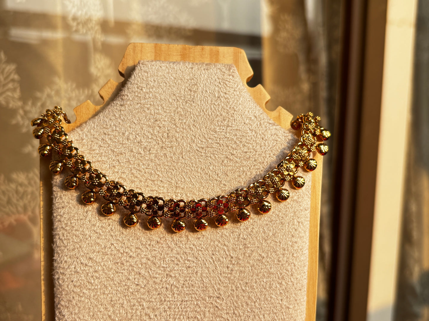 Maya Floral Choker Set