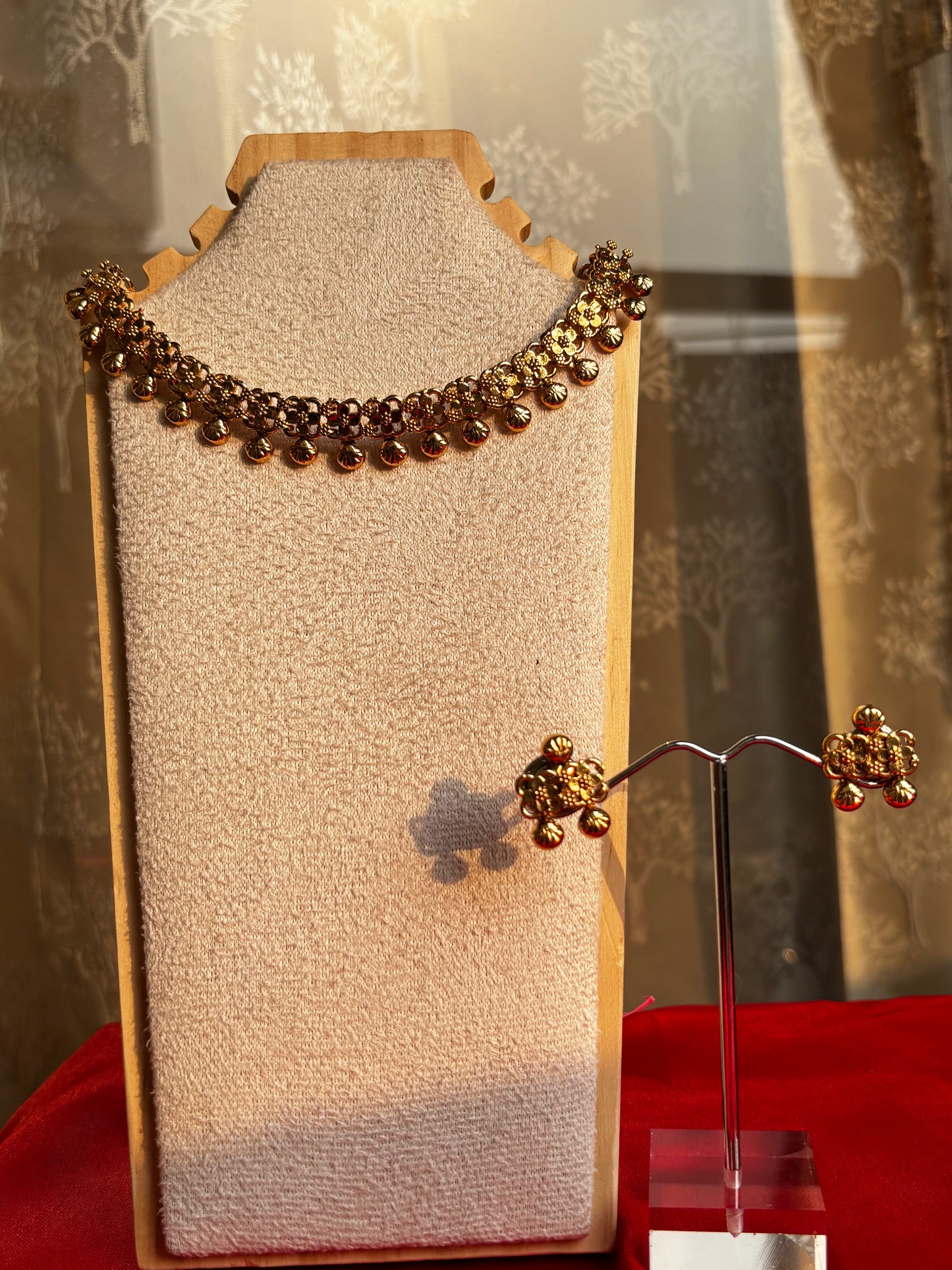 Maya Floral Choker Set