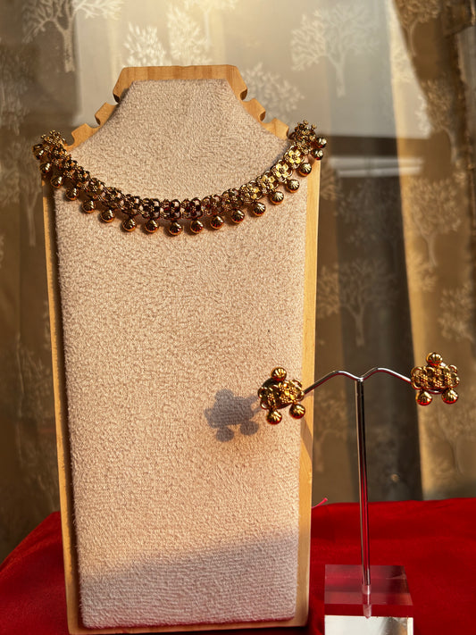 Maya Floral Choker Set