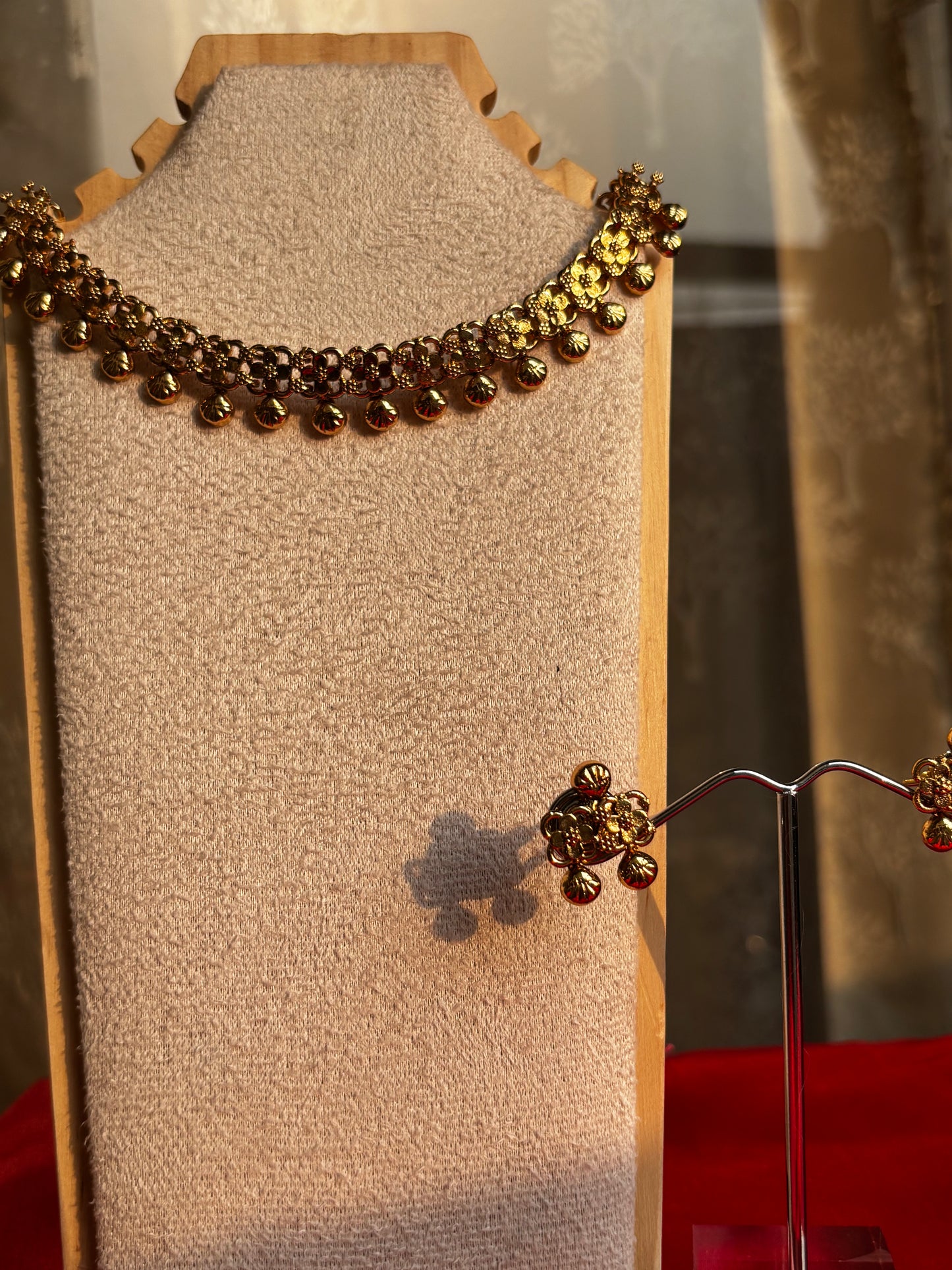 Maya Floral Choker Set