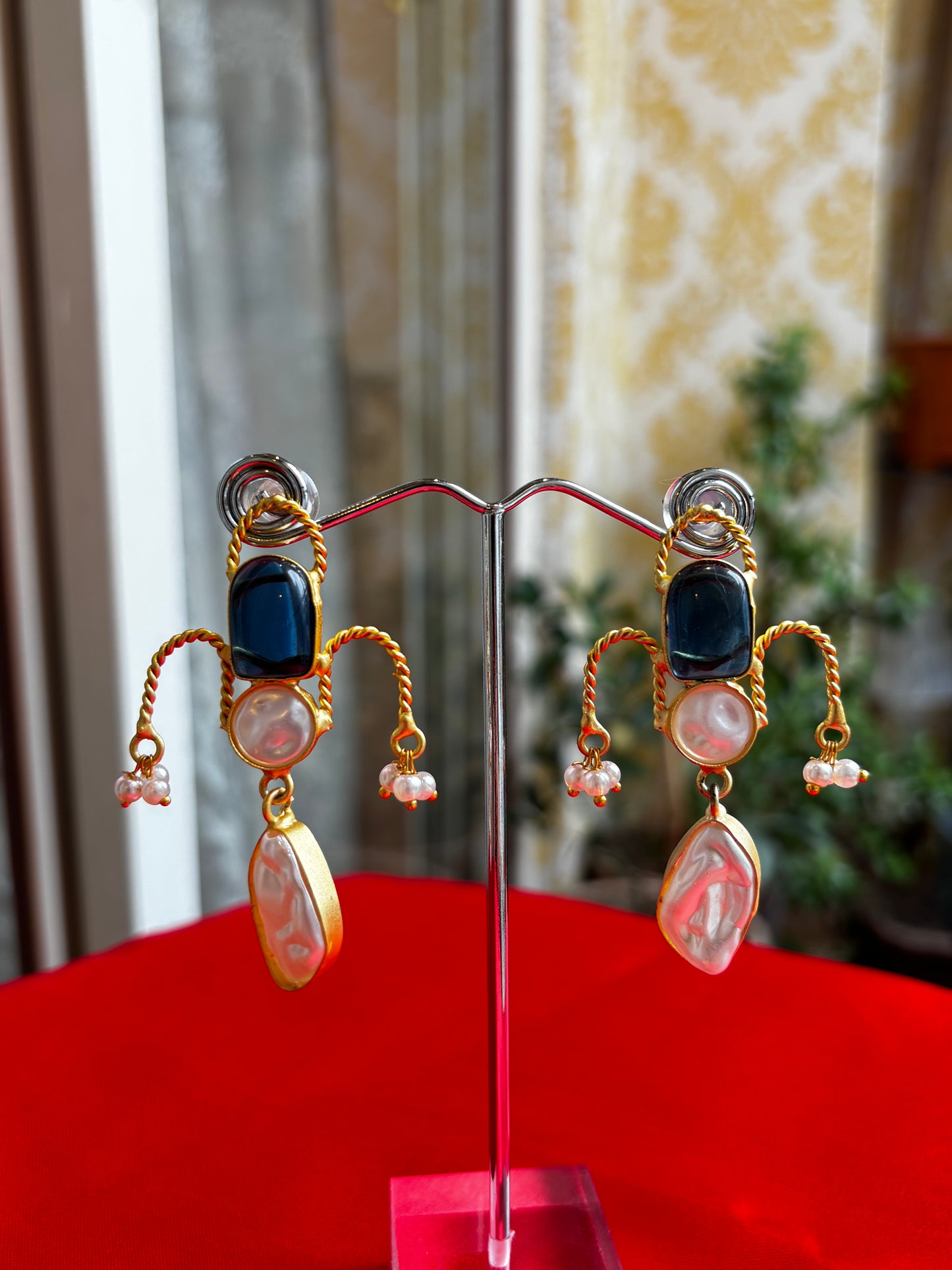 Maya Black Pearl Earrings